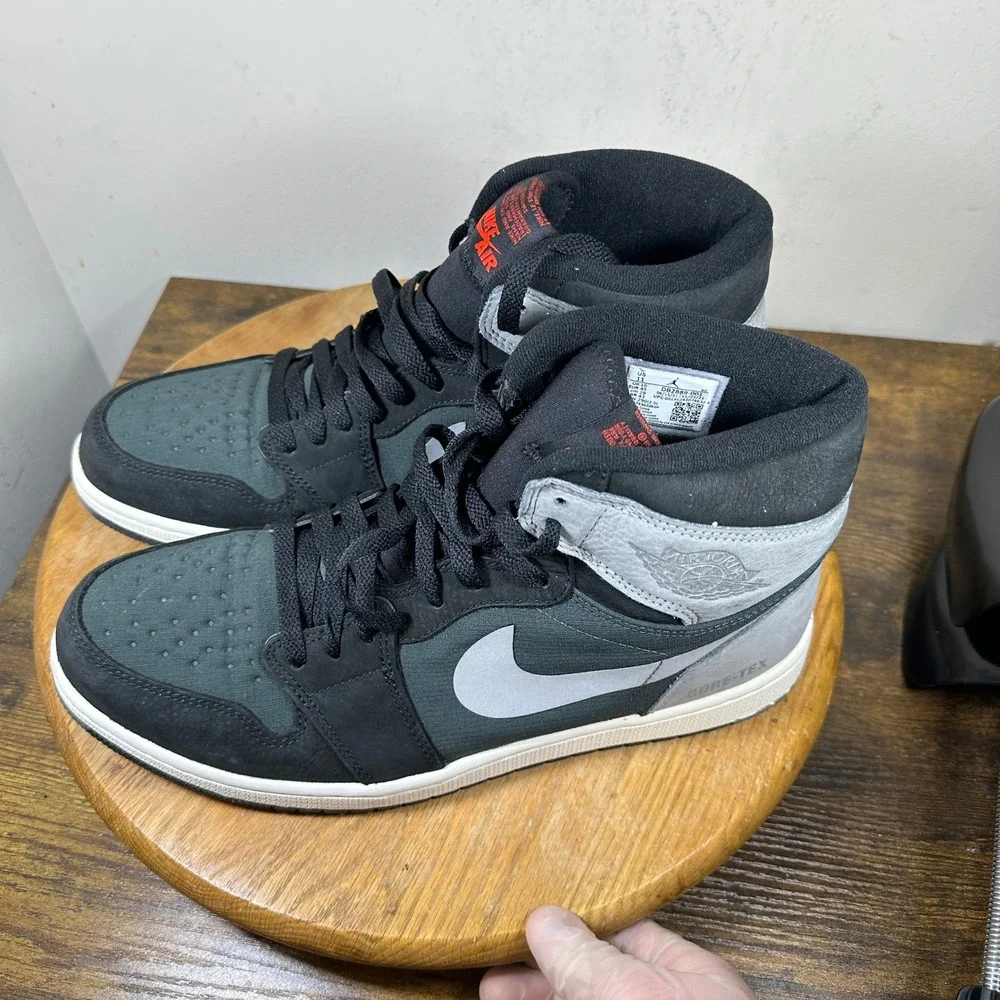 Nike Air Jordan 1 Element Gore-Tex Particle Grey Black DB2889-001 Mens Size 11